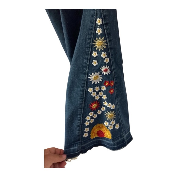 Gored Embroidered Floral Sunshine Stretch Blue Jeans Flare Denim Boho Pants 1XL - Picture 3 of 6